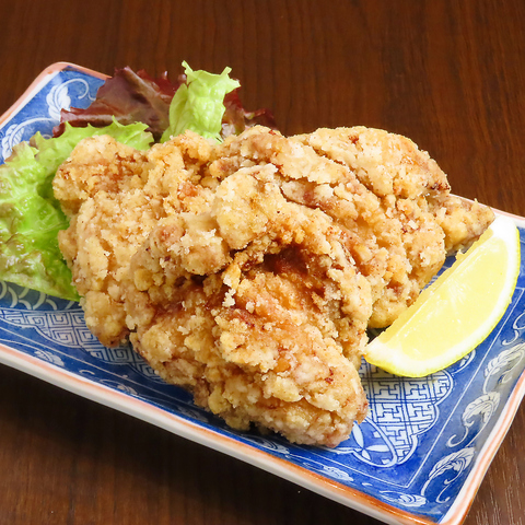 にんにくをのせた唐揚げ